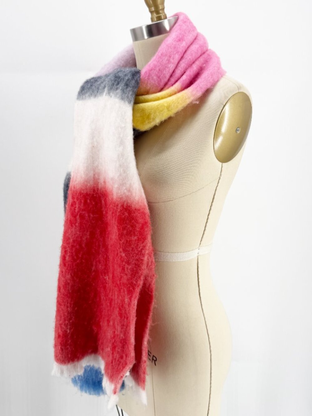 GAP Brush Colorful Chunky Oversized Scarf O/S - Picture 3 of 10